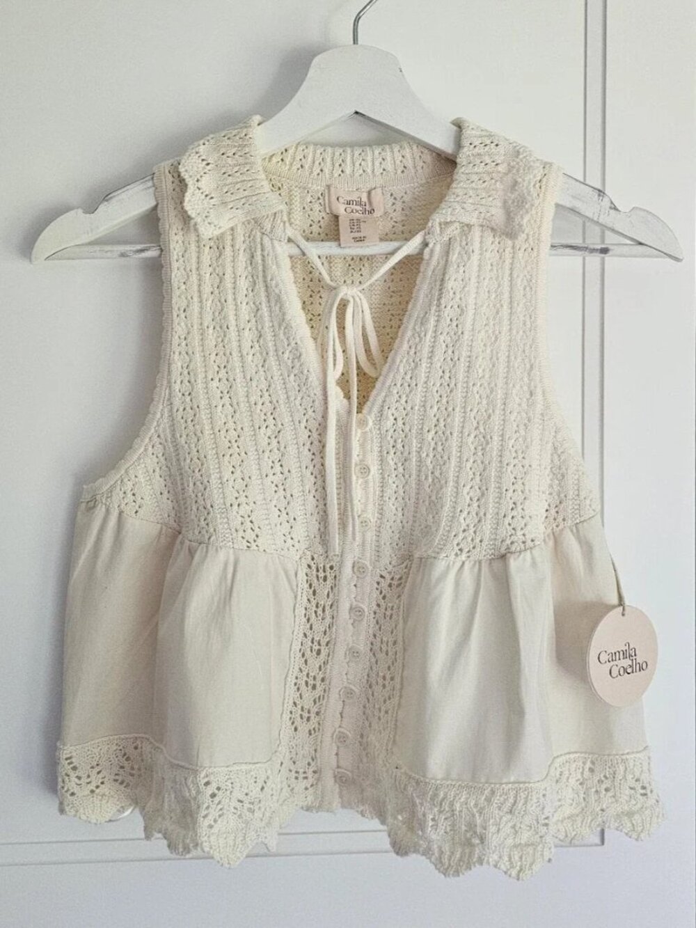 NEW! Camila Coelho Ivory Cream Collar Crochet Sleeveless Button Tank Vest Top - Picture 1 of 7